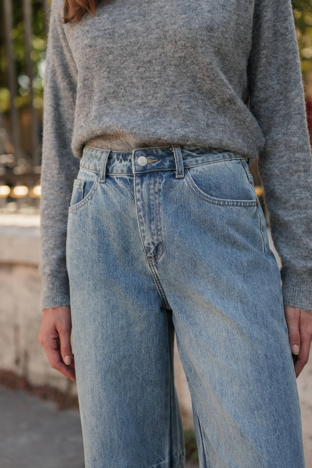 Jean Brook : Light blue / 42